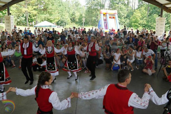 private-tours-bulgaria-zheravna-festival-of-tradional-costumes