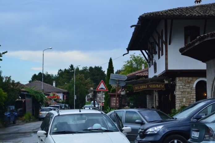 Balkans_Road_Trip_Bulgaria_Arbanasi _001