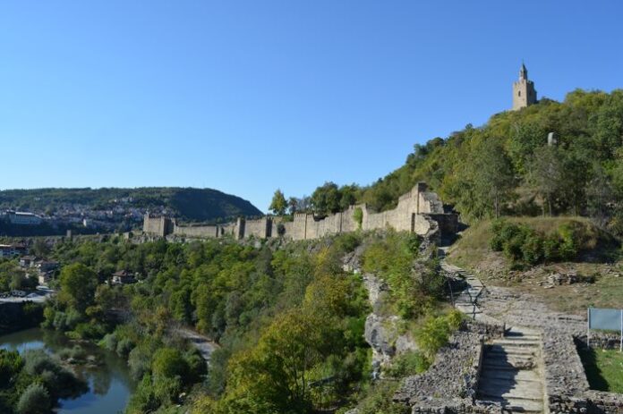 Tsarevets_Fortress_Bulgaria_Veliko_Tarnovo_Caravets_065