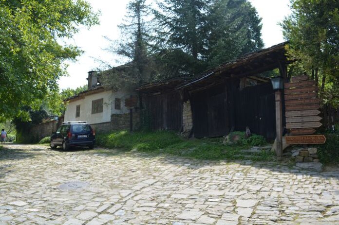 Bulgaria_Bozhentsi_022